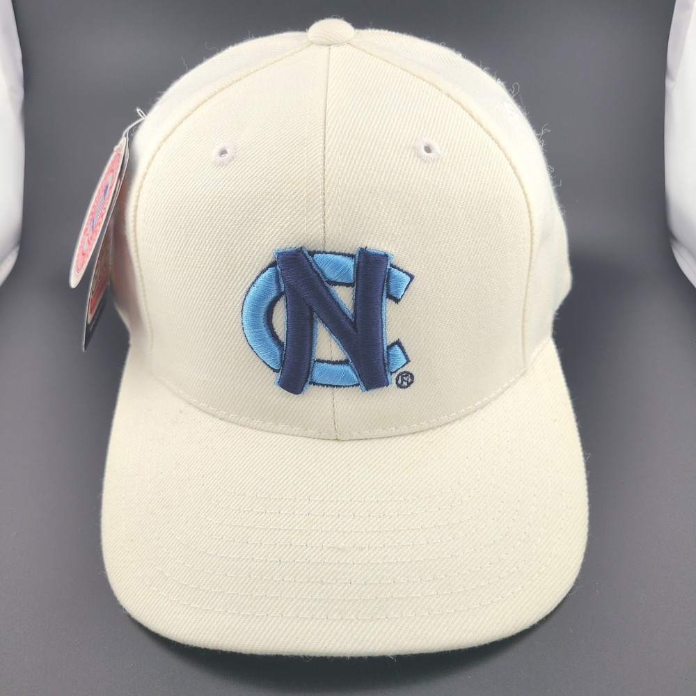 North Carolina Tar Heels Puma Vintage 90s Hat Basketball Collegiate Sportswear
